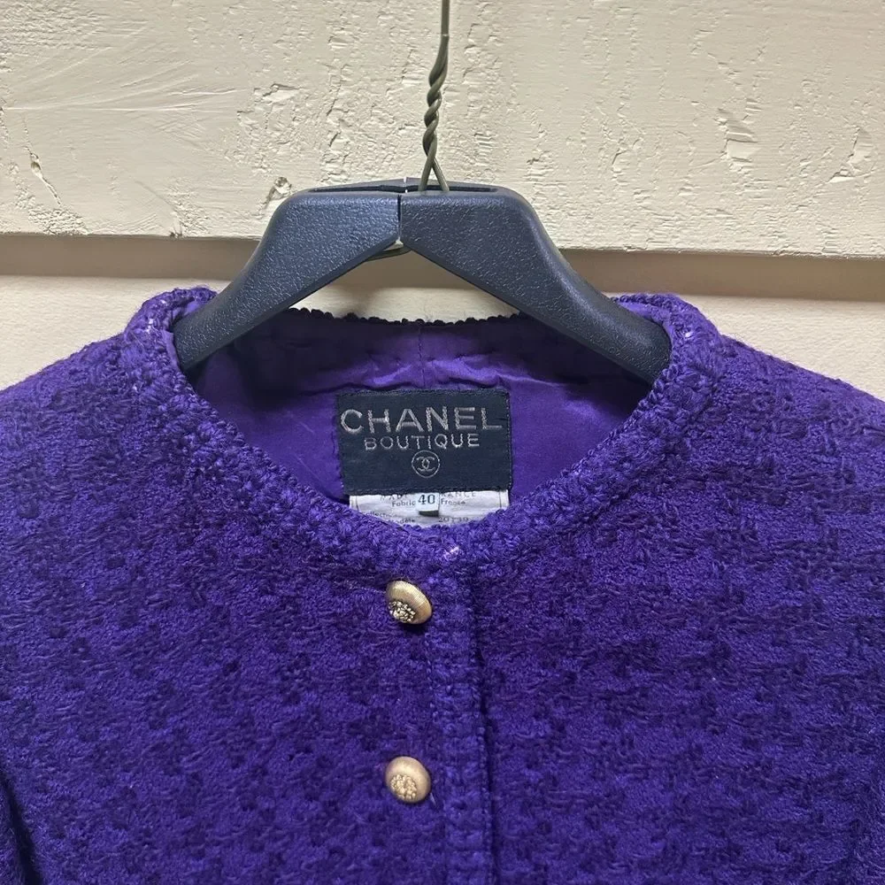 Rare Vintage Chanel Boutique Wool/Silk (tweed-like) Blazer Inner Chain Link